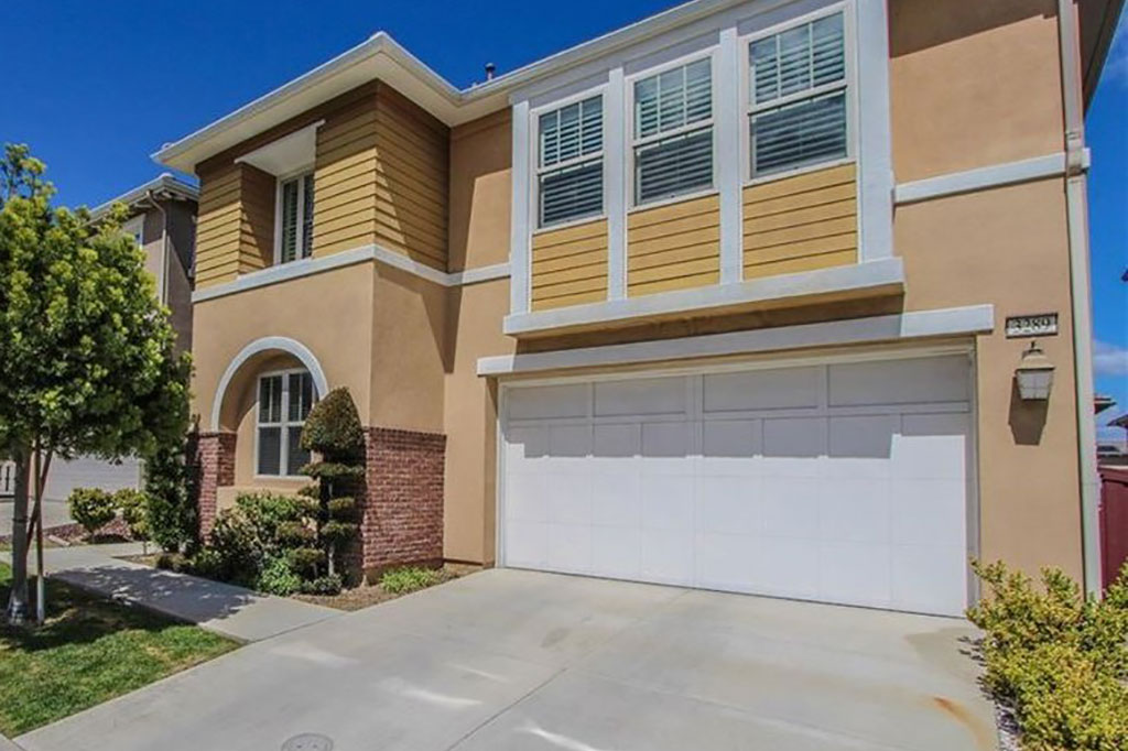 Photo of 3289 Terrace Ridge Ln, Long Beach, CA 90804