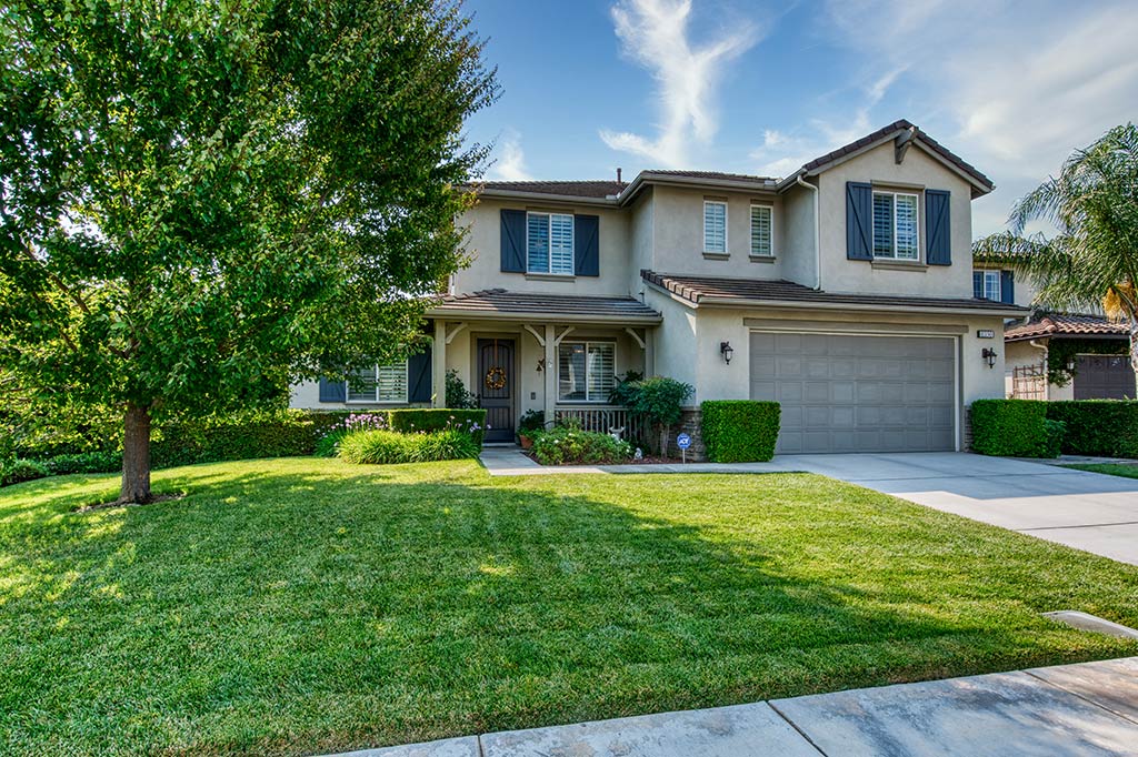Photo of 8350 Dew Drop Ct, Eastvale, CA 92880